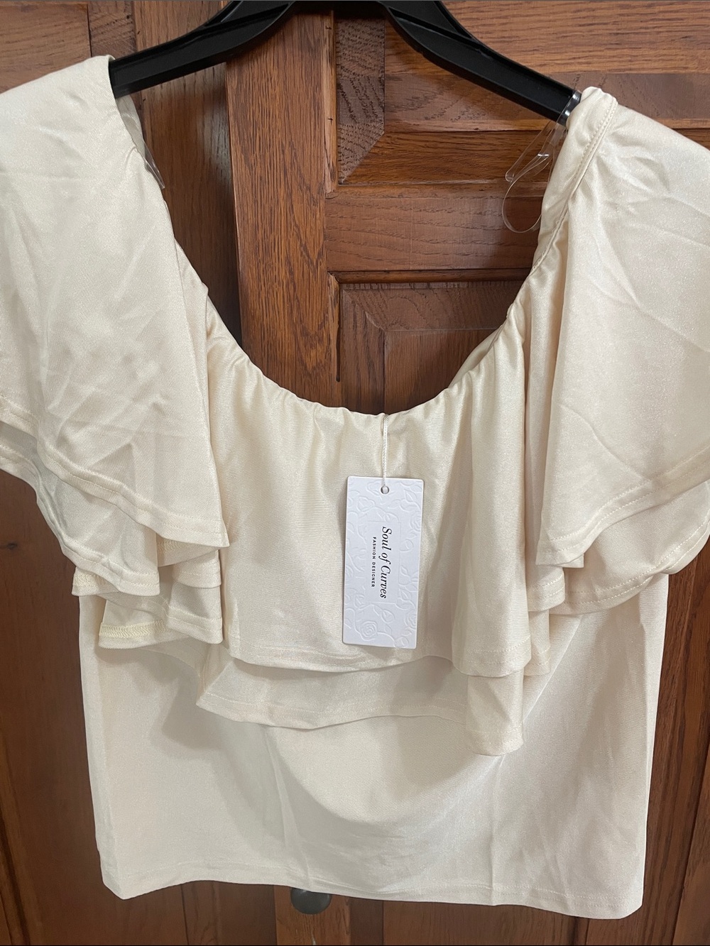 Soul of Curves Ruffled top/crop short sleeve or off shoulder Sz. 1 XL NWT ivory
